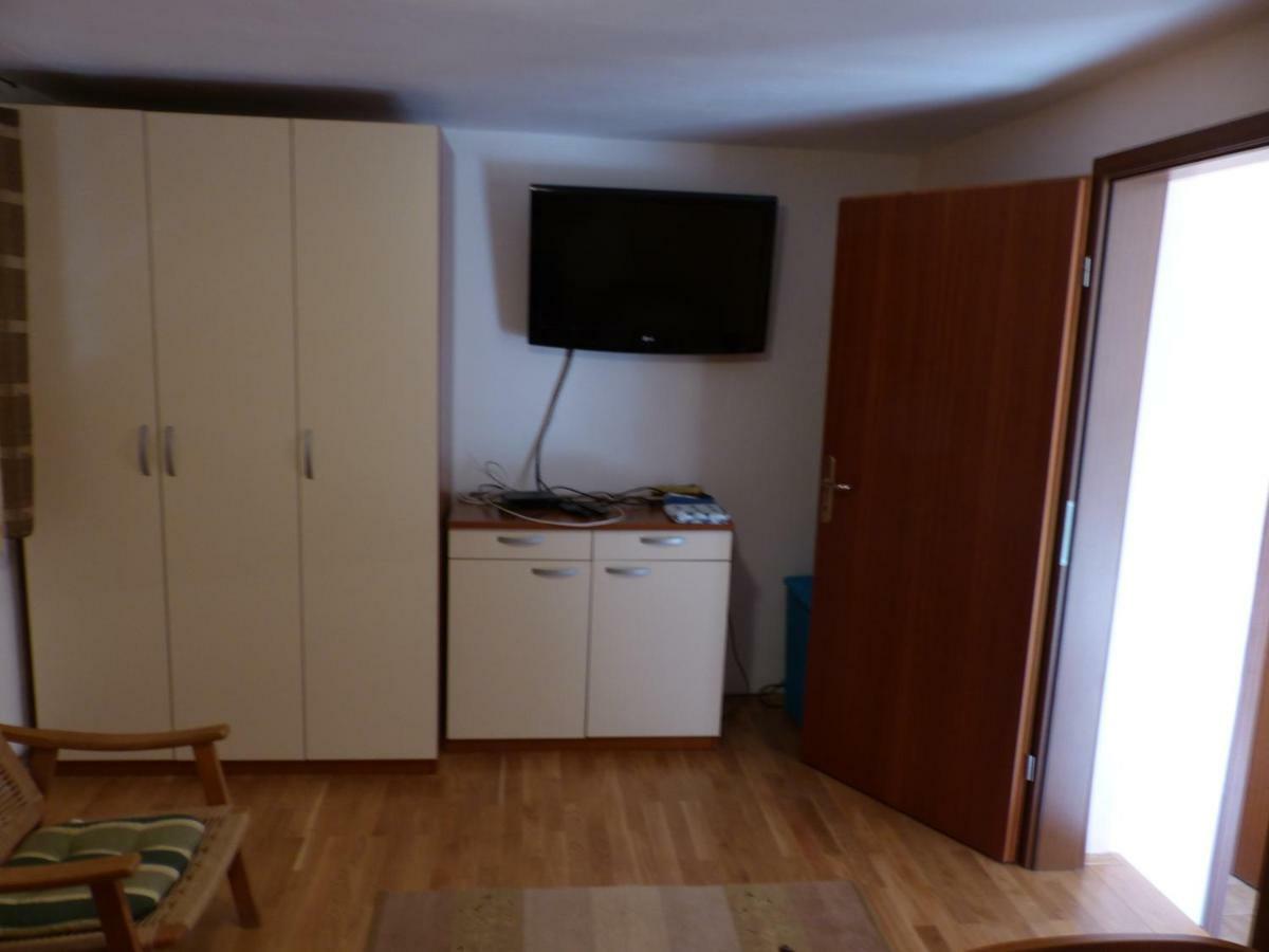 Apartment Ana Krnica Exterior foto